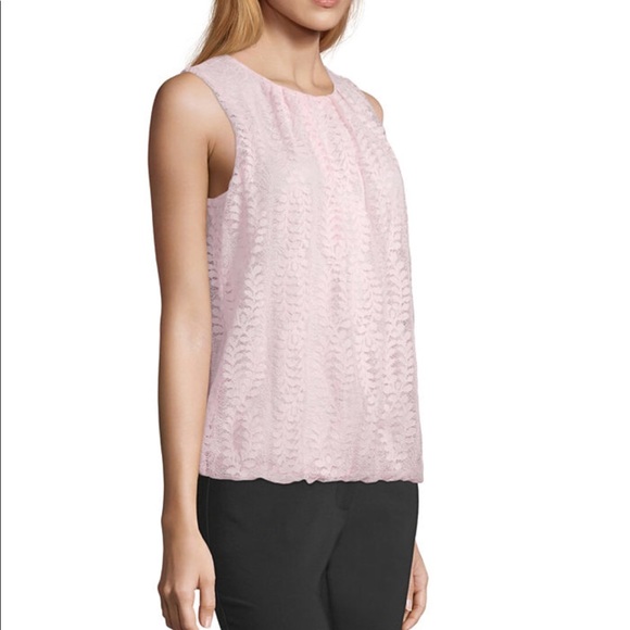 🌷One Left! Liz Claiborne Lace Sleeveless Bubble Blouse - Picture 2 of 3